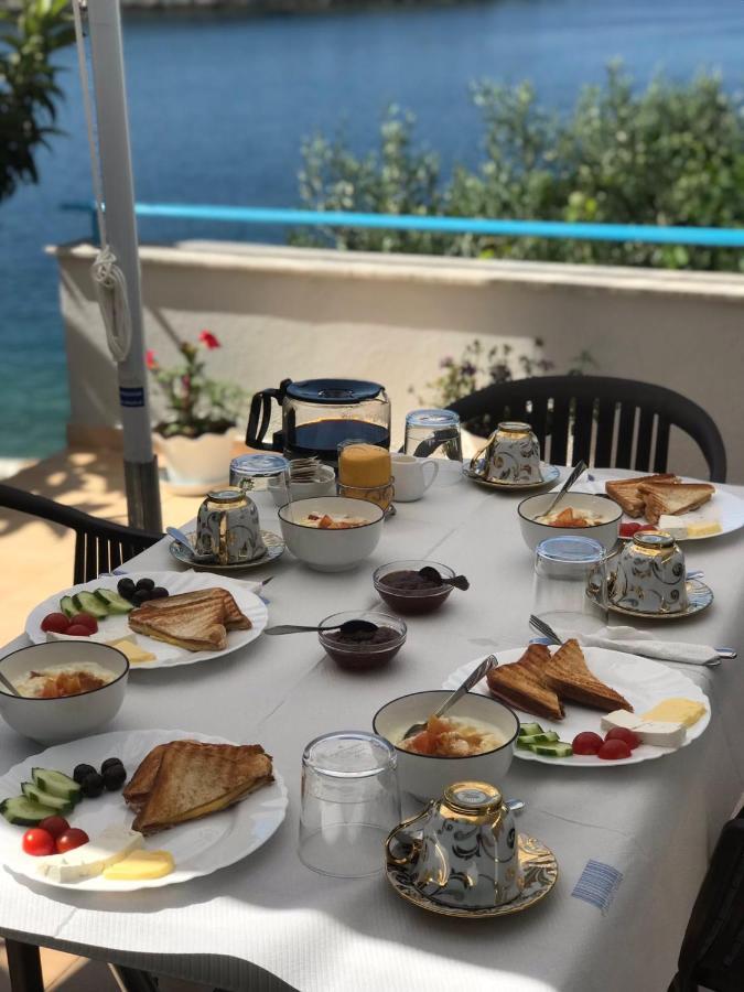 Sea Breeze Villa Sarandë Eksteriør billede