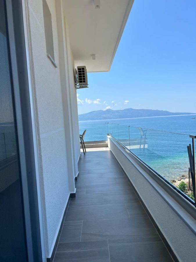 Sea Breeze Villa Sarandë Eksteriør billede
