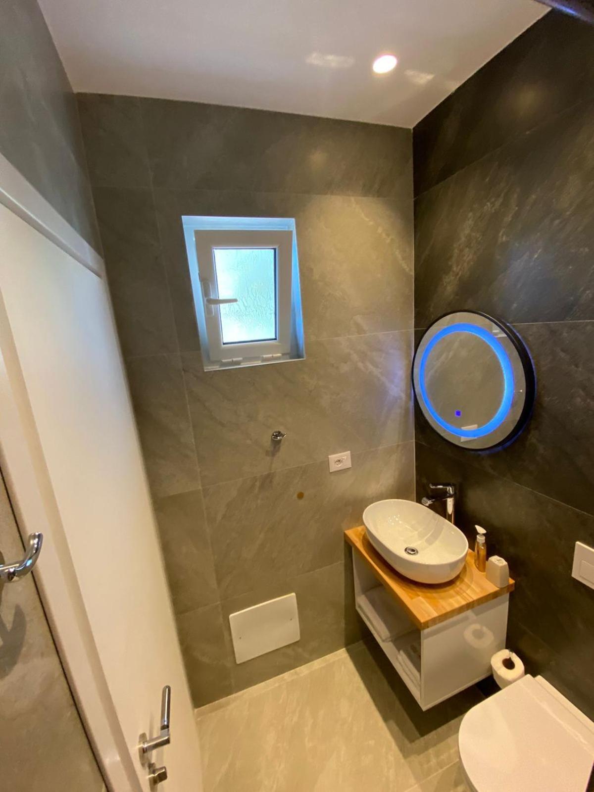Sea Breeze Villa Sarandë Værelse billede