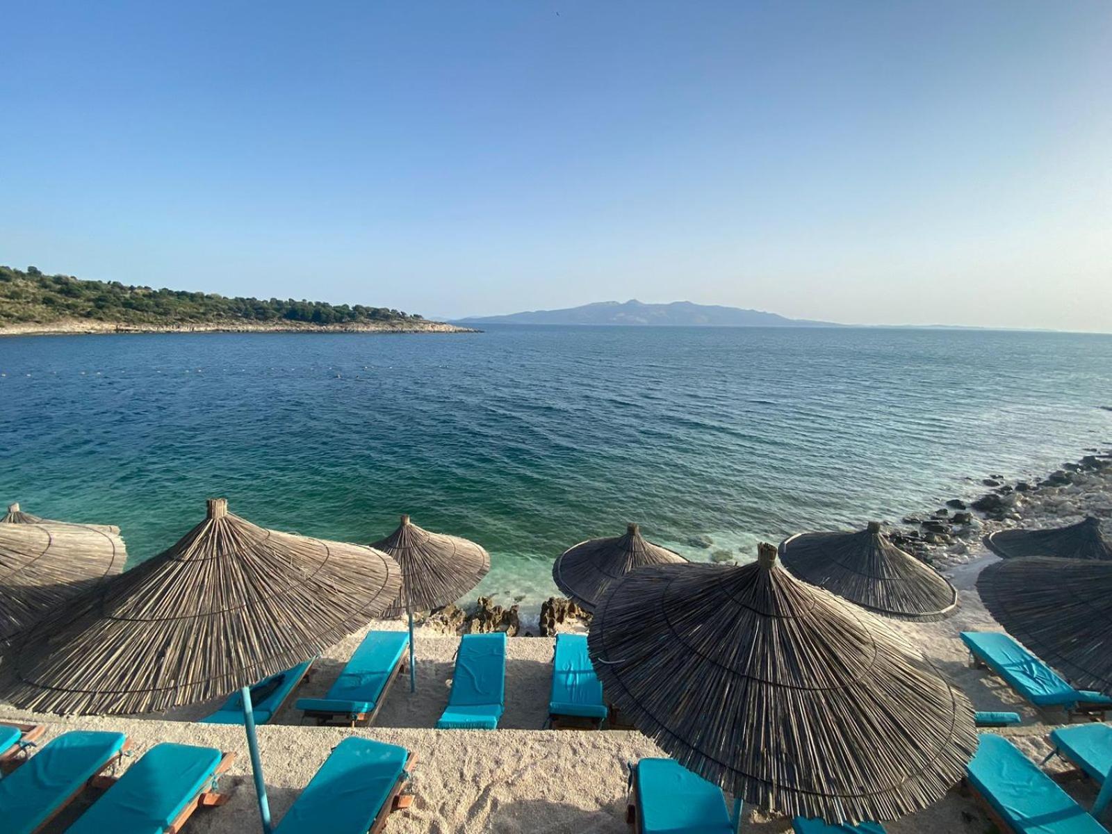 Sea Breeze Villa Sarandë Eksteriør billede